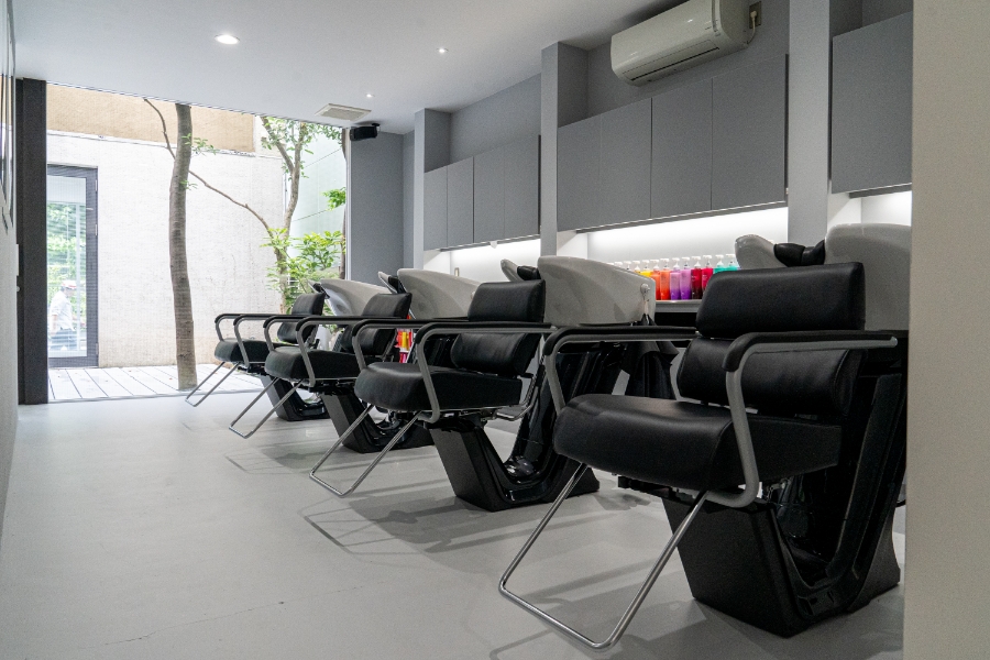 LIMLESS by cinq